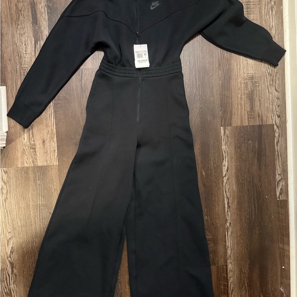 Nike Black Jumpsuit - Picture 10 of 11